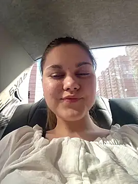 lisabaus online show from March 8, 2026, 9:34 am