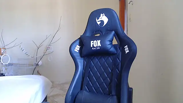 Snapshot of ayanahot_ chatting on February 10, 2026, 12:15 pm ayanahot online show from February 10, 2026, 12:15 pm