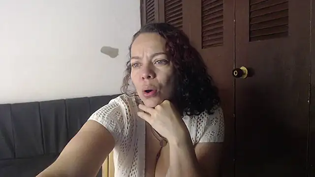 sthepany gold online show from September 24, 2025, 10:44 am