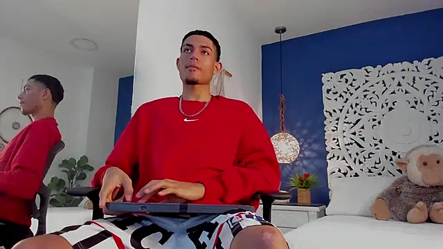 Snapshot of Adonis_WB chatting on September 9, 2025, 4:49 pm Adonis WB online show from September 9, 2025, 4:49 pm