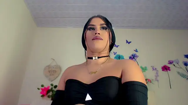 Eemily - online show from October 18, 2025, 8:33 pm