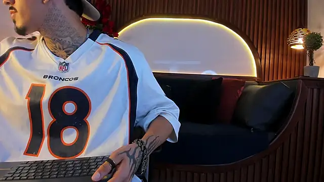 Donovan Desmond online show from January 17, 2026, 4:05 am