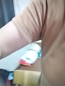 Snapshot of Mie_rose chatting on April 6, 2026, 7:20 am Mie rose online show from April 6, 2026, 7:20 am