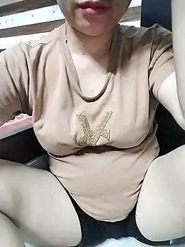 Snapshot of Mie_rose chatting on March 19, 2026, 2:28 pm Mie rose online show from March 19, 2026, 2:28 pm