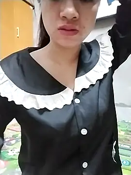 Snapshot of Mie_rose chatting on December 18, 2025, 11:08 pm Mie rose online show from December 18, 2025, 11:08 pm