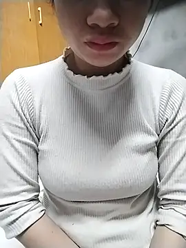 Snapshot of Mie_rose chatting on February 9, 2026, 9:35 pm Mie rose online show from February 9, 2026, 9:35 pm