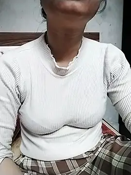 Snapshot of Mie_rose chatting on January 18, 2026, 1:36 pm Mie rose online show from January 18, 2026, 1:36 pm