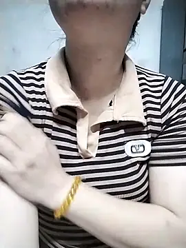 Snapshot of Mie_rose chatting on April 7, 2026, 12:23 am Mie rose online show from April 7, 2026, 12:23 am