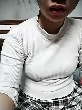 Snapshot of Mie_rose chatting on December 3, 2025, 2:16 pm Mie rose online show from December 3, 2025, 2:16 pm