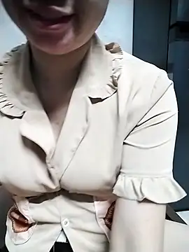 Snapshot of Mie_rose chatting on March 22, 2026, 1:12 pm Mie rose online show from March 22, 2026, 1:12 pm