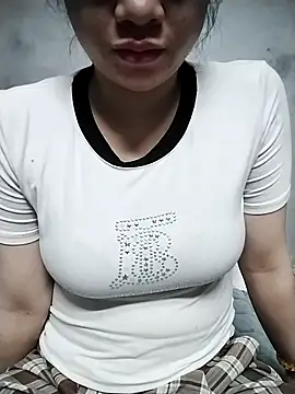 Snapshot of Mie_rose chatting on February 22, 2026, 1:46 pm Mie rose online show from February 22, 2026, 1:46 pm