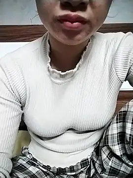 Snapshot of Mie_rose chatting on February 20, 2026, 6:48 am Mie rose online show from February 20, 2026, 6:48 am