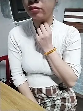 Snapshot of Mie_rose chatting on February 3, 2026, 1:38 am Mie rose online show from February 3, 2026, 1:38 am