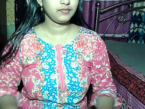 Snapshot of Hot-Hot chatting on February 2, 2026, 4:50 pm Hot-Hot online show from February 2, 2026, 4:50 pm