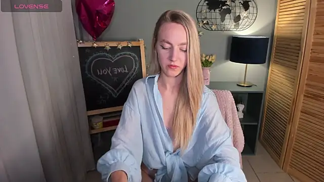 mishapallmer online show from October 2, 2025, 1:53 am