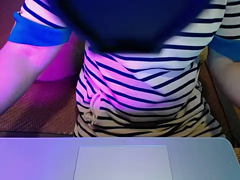 ahoa Tk online show from November 13, 2025, 5:55 am