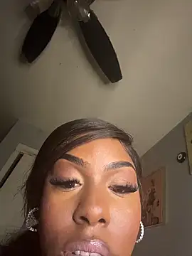 Snapshot of thagoodpussyhoe101 chatting on April 16, 2026, 6:58 am thagoodpussyhoe101 online show from April 16, 2026, 6:58 am