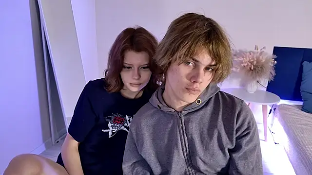 Bonnie And C1yde online show from December 2, 2025, 5:14 pm