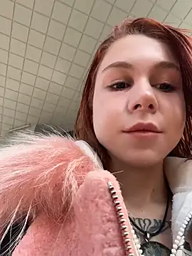 RosieSecret online show from December 2, 2025, 8:05 am