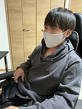 jiji9253 online show from March 29, 2026, 12:40 pm