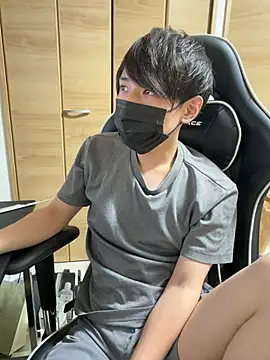 jiji9253 online show from June 25, 2026, 12:43 pm
