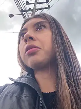 Sara-cooper2 online show from October 27, 2025, 3:57 pm