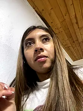 Sara-cooper2 online show from November 2, 2025, 10:48 pm