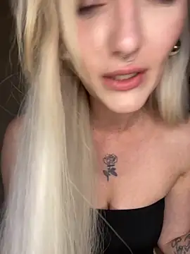 lovecassyrose online show from December 2, 2025, 11:17 pm