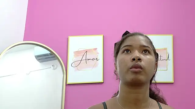 Snapshot of shyblacksweetiee chatting on March 24, 2026, 3:28 am shyblacksweetiee online show from March 24, 2026, 3:28 am