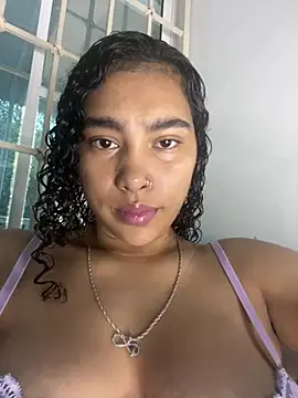 SophieD online show from February 1, 2026, 12:03 pm