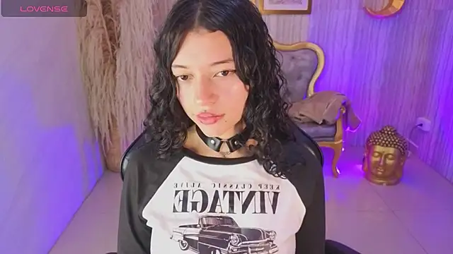 Snapshot of valkiria_ardent_s chatting on April 18, 2026, 1:02 pm valkiria ardent s online show from April 18, 2026, 1:02 pm