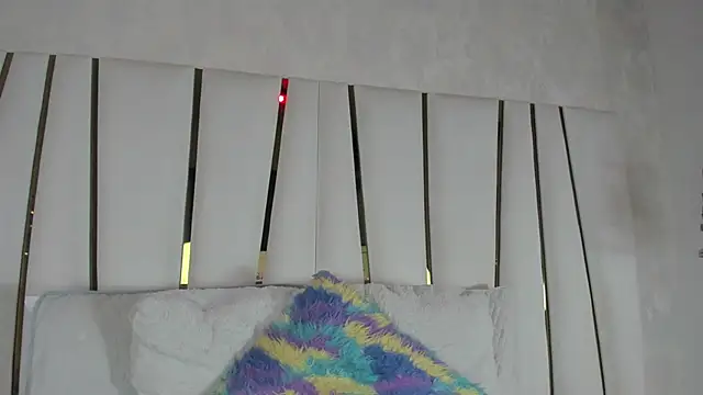 bonnie sm online show from November 14, 2025, 9:07 pm