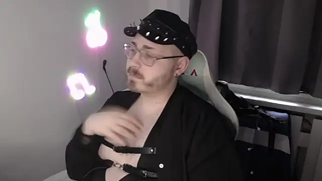 Snapshot of FabianKinky chatting on October 25, 2025, 6:56 am FabianKinky online show from October 25, 2025, 6:56 am