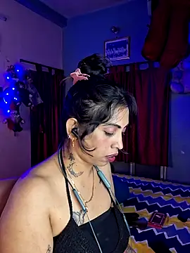 Love Beauty01 online show from April 1, 2026, 6:49 pm