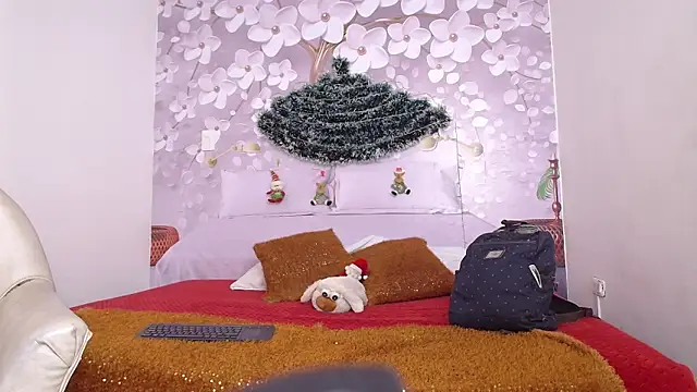 tammy 02  online show from December 15, 2025, 1:17 pm