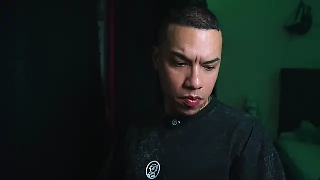 AlphaMasterXxx online show from February 9, 2026, 4:10 am