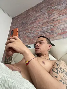 AlphaMasterXxx online show from May 29, 2026, 3:29 pm