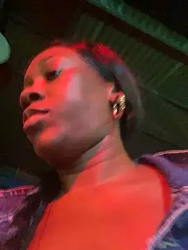 Snapshot of laflacaebony13 chatting on October 10, 2025, 12:00 am laflacaebony13 online show from October 10, 2025, 12:00 am