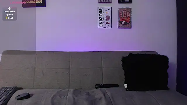 elizabethboltXXX online show from October 12, 2025, 7:37 pm