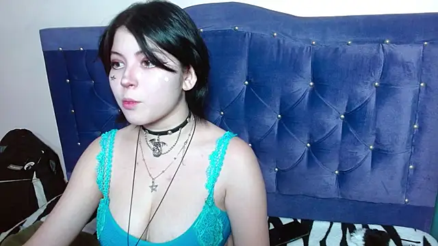 Ginebra Sensual online show from October 13, 2025, 1:02 pm
