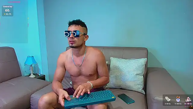 Valentiinoss online show from May 31, 2026, 3:07 pm