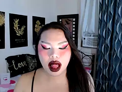 TSbrianaHugeCock online show from January 5, 2026, 5:27 pm