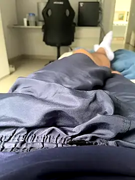 Novinho16cmz online show from October 10, 2025, 3:57 pm