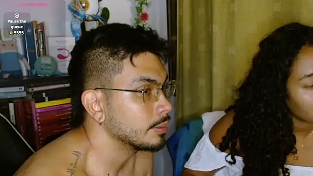 Snapshot of helios_clitiaxx chatting on October 22, 2025, 4:01 am helios clitiaxx online show from October 22, 2025, 4:01 am