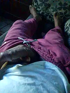 NovinhoR26 online show from October 16, 2025, 2:42 am