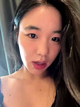 luluya1314 online show from November 8, 2025, 1:31 am