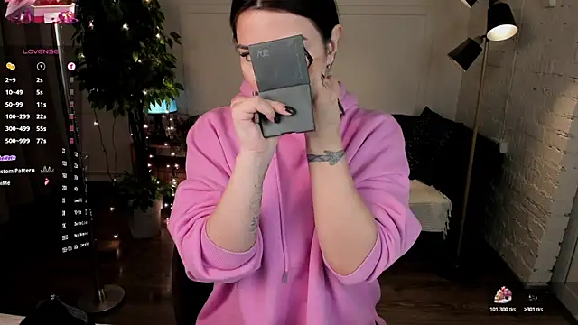 Dark Moni online show from January 8, 2026, 2:50 am