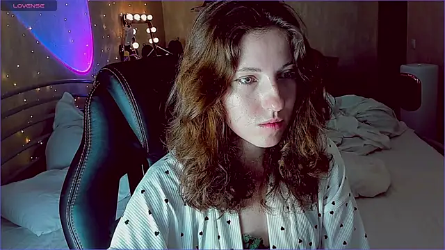 Snapshot of Agata_in_Wonderland chatting on September 9, 2025, 4:16 pm Agata in Wonderland online show from September 9, 2025, 4:16 pm