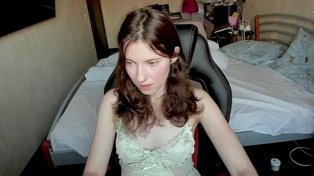 Snapshot of Agata_in_Wonderland chatting on November 20, 2025, 5:19 am Agata in Wonderland online show from November 20, 2025, 5:19 am