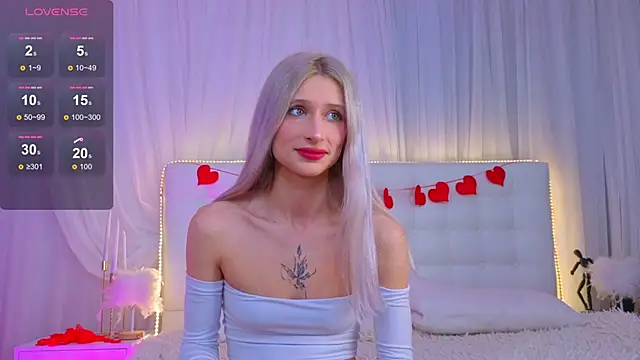 Snapshot of Monica_Leen chatting on February 15, 2026, 7:51 am Monica Leen online show from February 15, 2026, 7:51 am